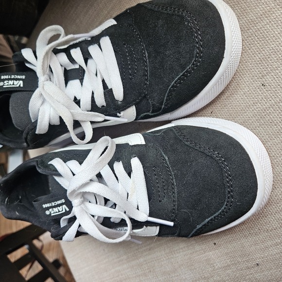 Vans Black and White Sneakers - Picture 7 of 8